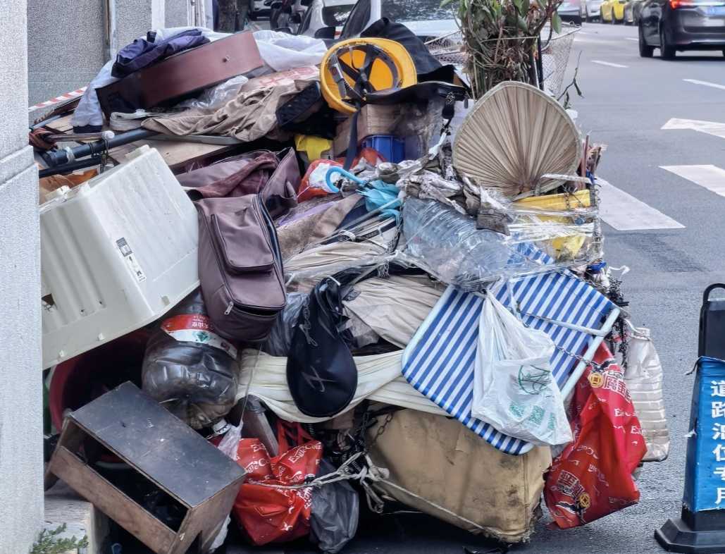 同一个小区来了第二家收废品,要不要抬价抢